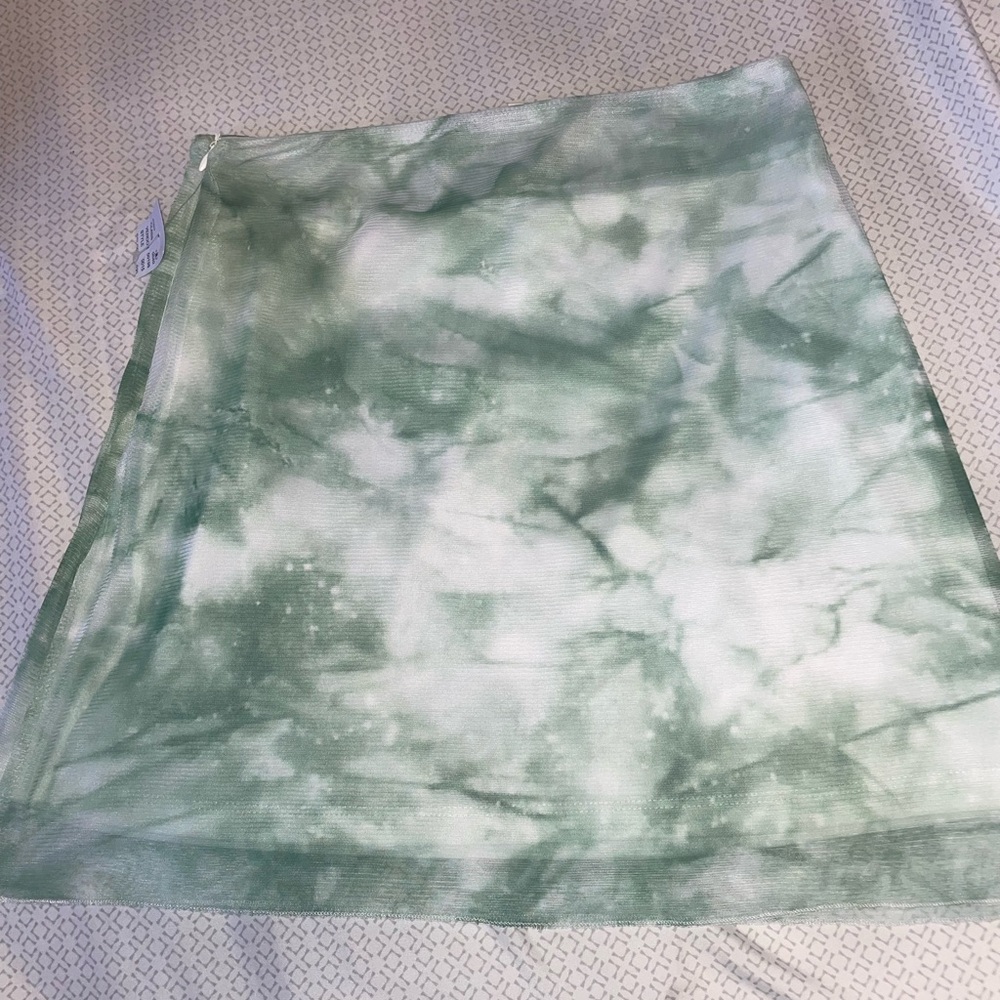 green tie dye skirt